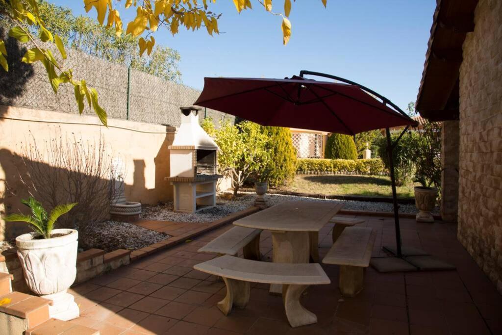 Casa Bella Con Piscina Caldes De Montbui Exterior foto